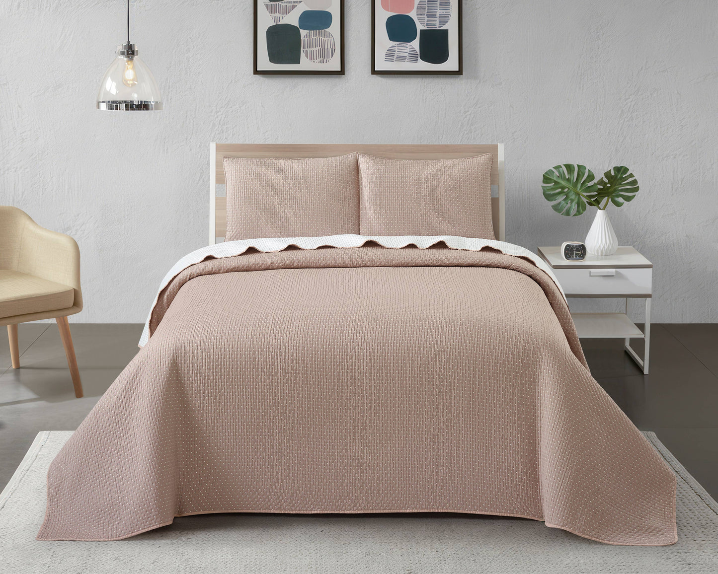 "Latte Dots" Reversible 3-Piece Jacquard Quilt Set