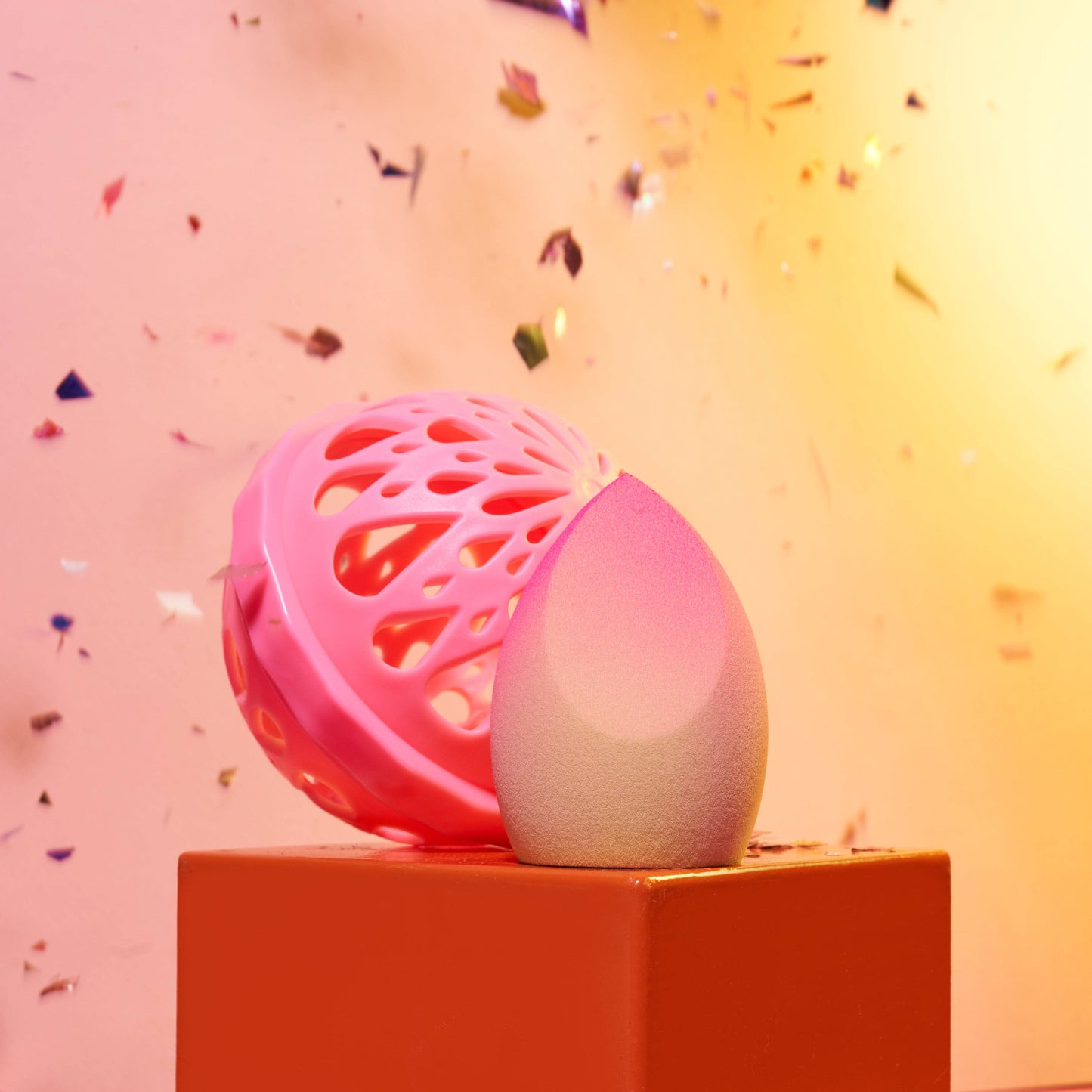 Festivities MakeUp SPONGE - Machine Washable MakeUp Blender